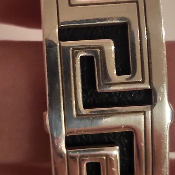 Brighton cusp blue & black under leather is Blue on 1& black on other changes - Picture 7 of 16